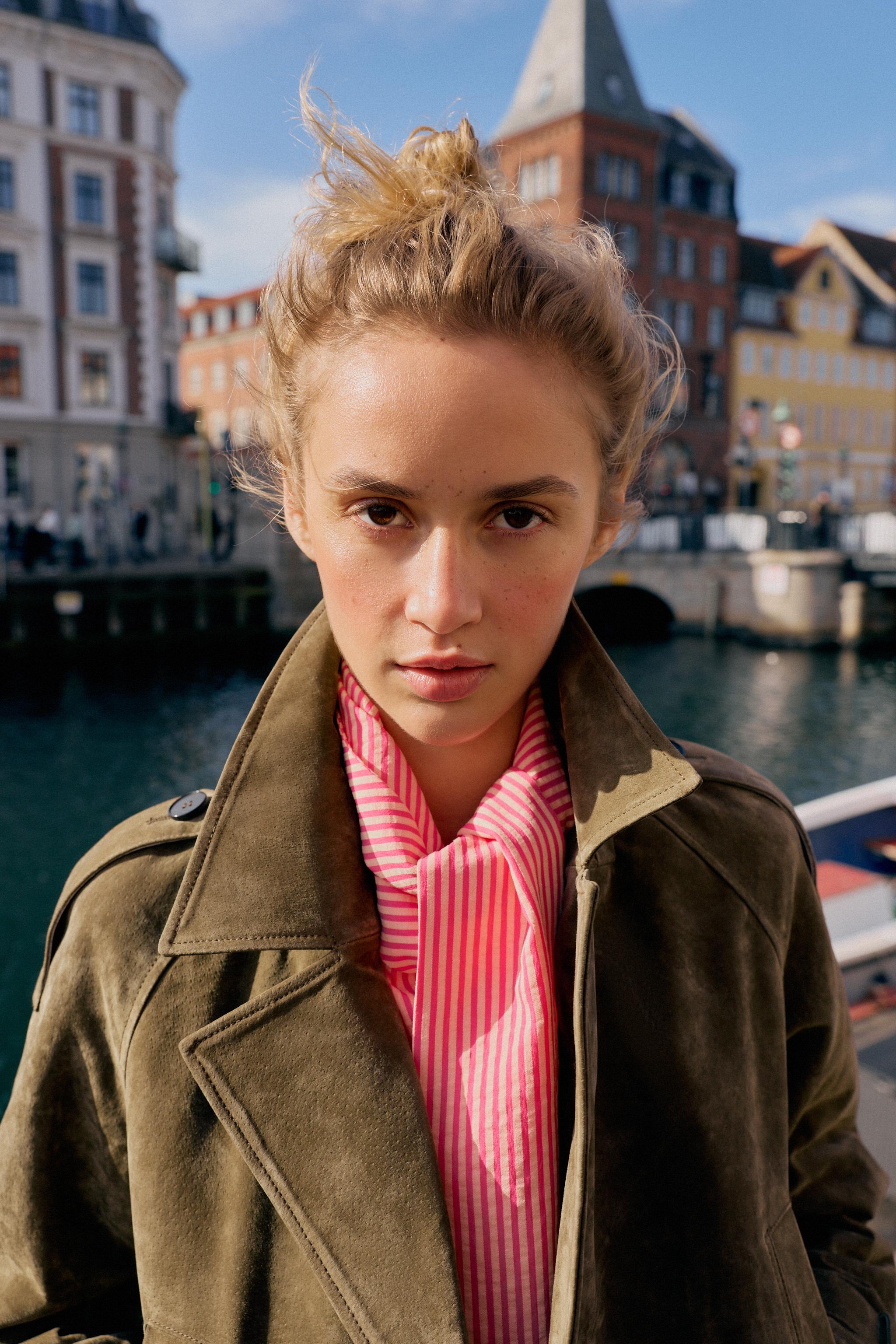 TRENCH COURT CROISÉ 100% CUIR